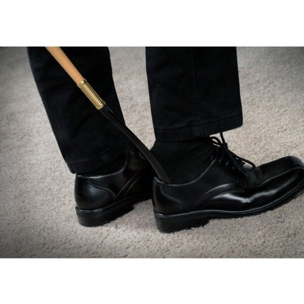 31" Long Handle Shoe Horn - Image 3