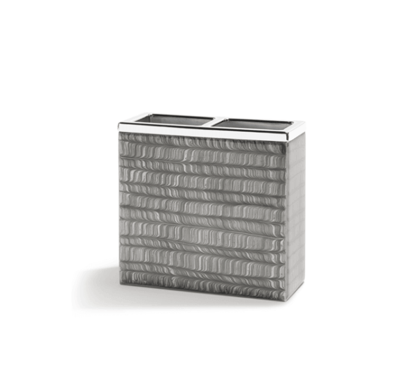 Delano Toothbrush Holder
