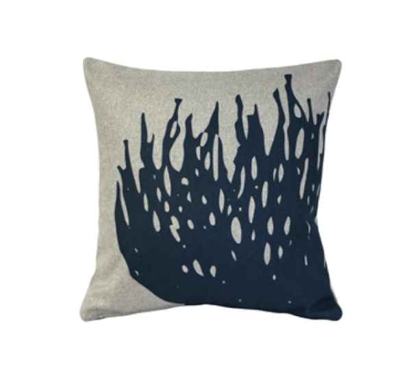 Luonto Hay Throw Pillow 19x19