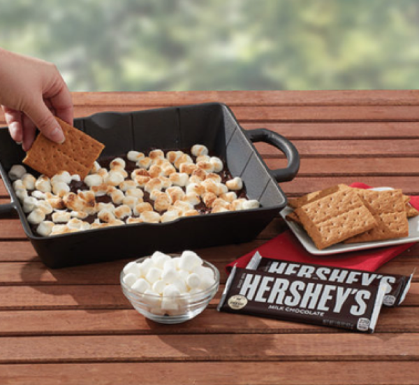 HERSHEY’S S’mores  Cast Iron Dessert Pan - Image 2