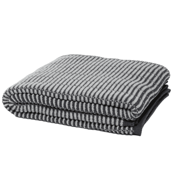 Eco Shutter Pleat Throw - Image 4